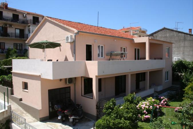 apartments Apartman-Studio Trogir